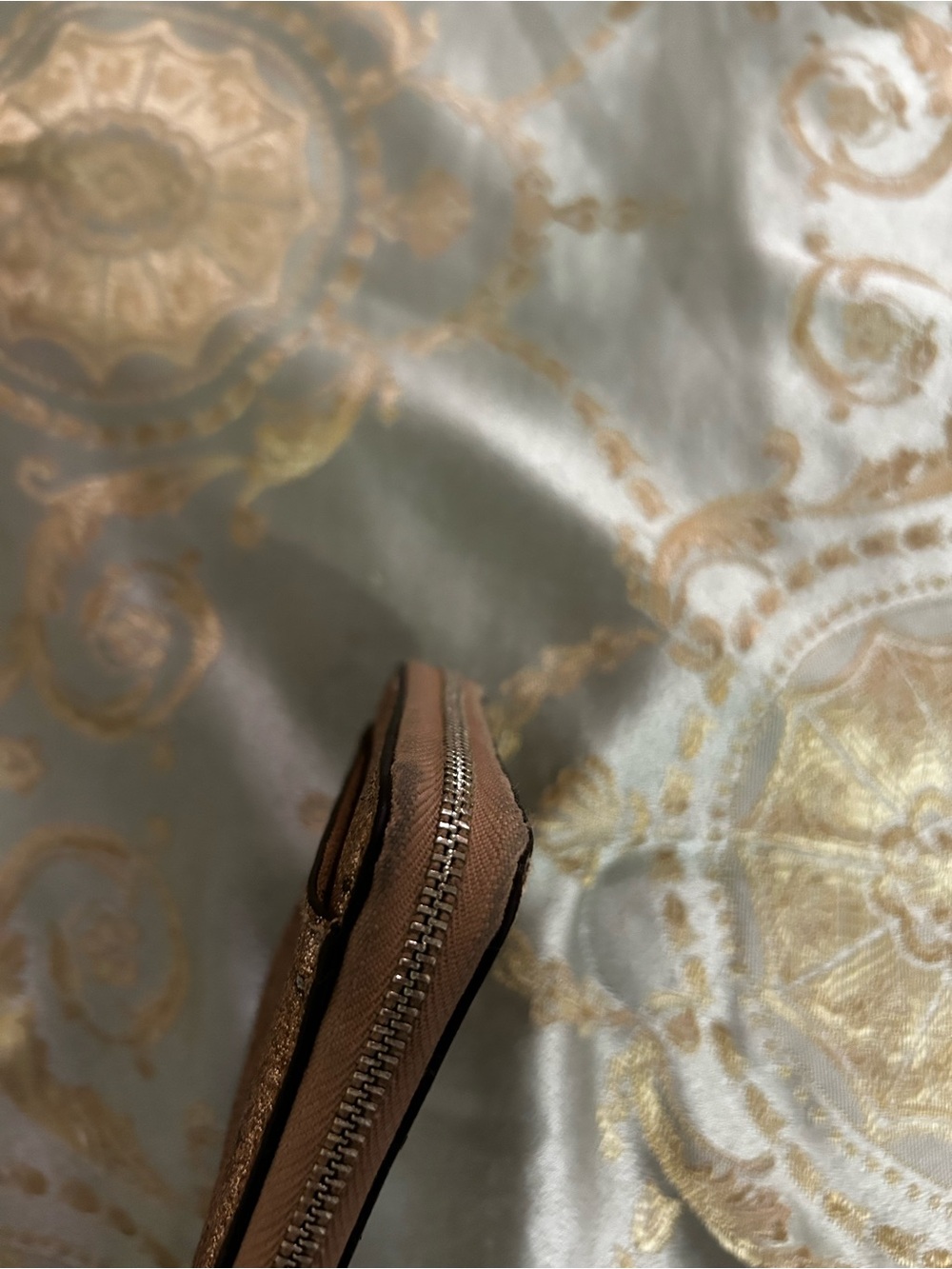 🤩COACH Gold Glitter Wallet - Picture 3 of 7